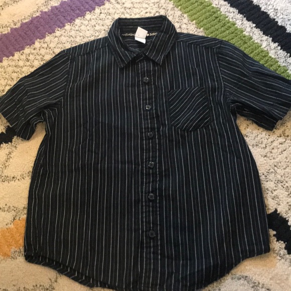 2 boys button down shirts - Picture 2 of 8